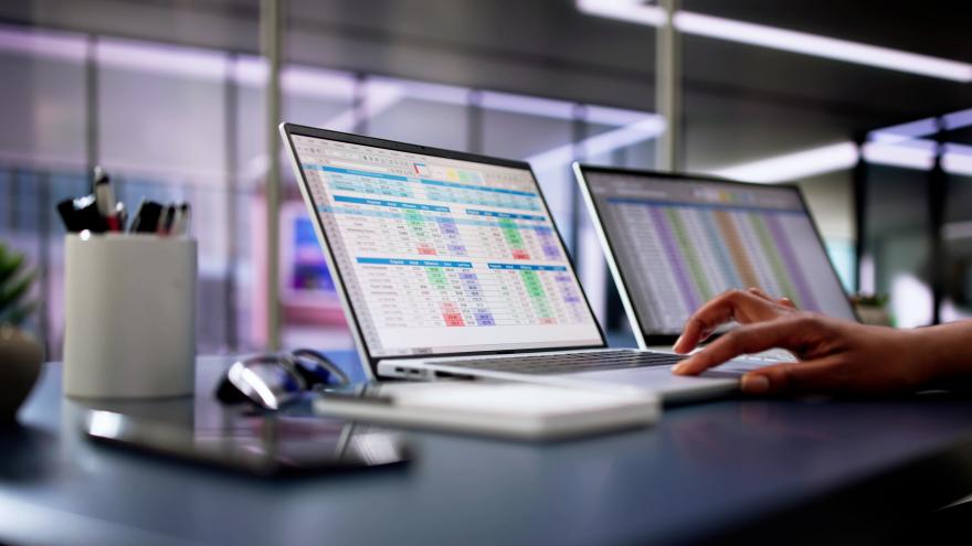 Calculating accounts invoice