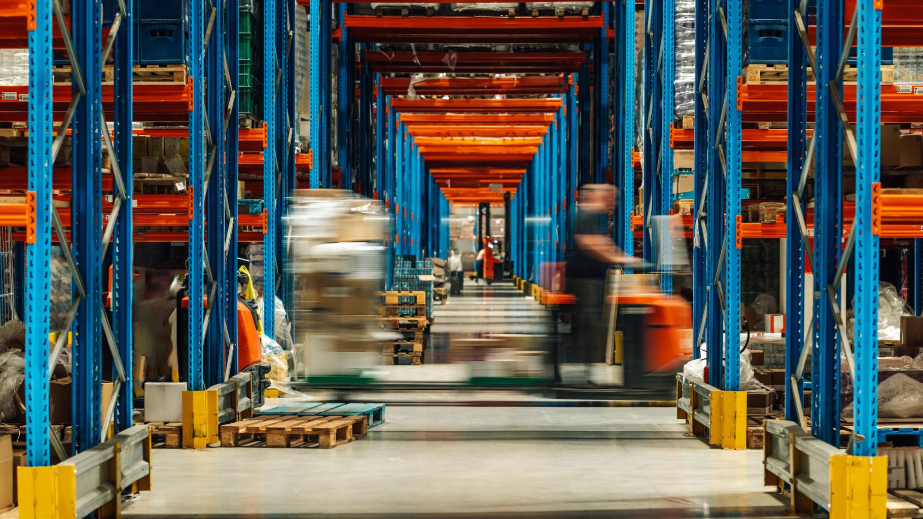 warehouse_workers_operating_forklifts